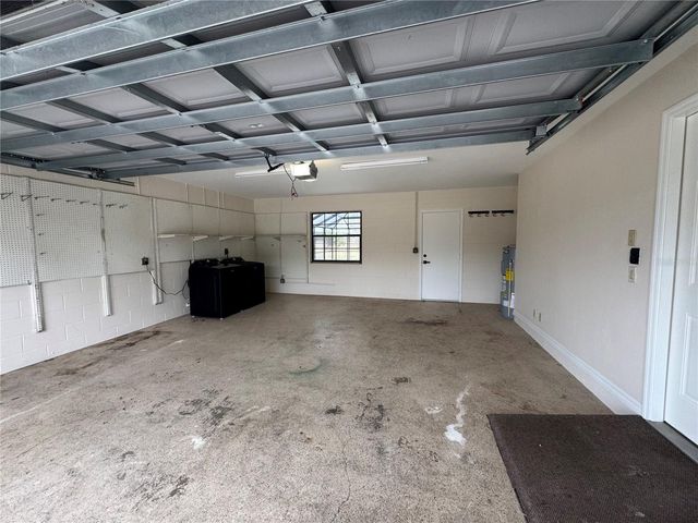 8434 NW 2ND STREET, Ocala, FL 34482