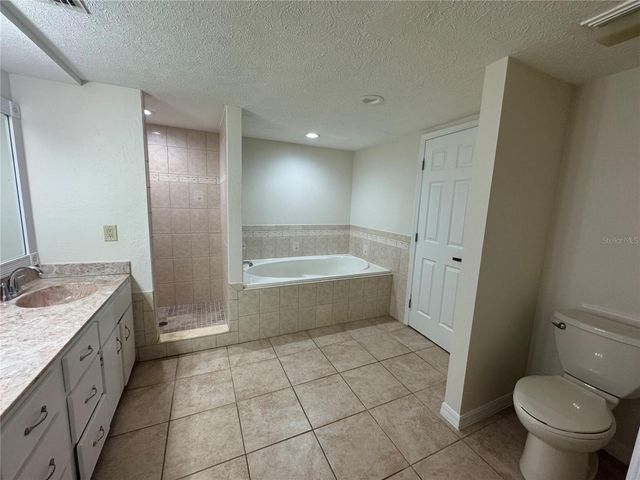 8434 NW 2ND STREET, Ocala, FL 34482