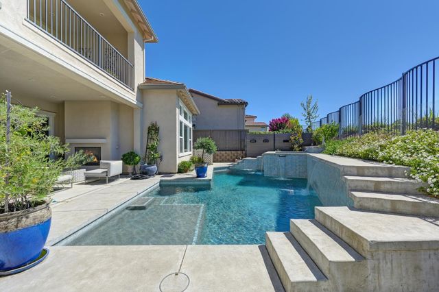 1014 Hogarth Way, El Dorado Hills, CA 95762