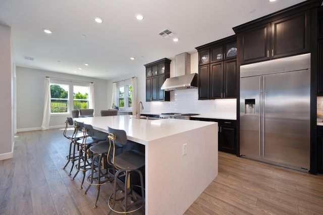 1014 Hogarth Way, El Dorado Hills, CA 95762