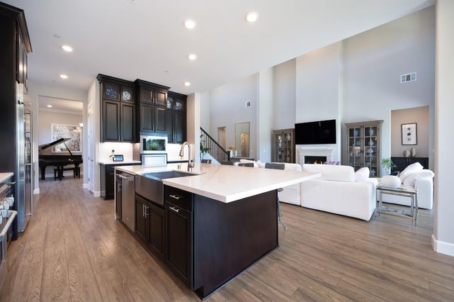 1014 Hogarth Way, El Dorado Hills, CA 95762
