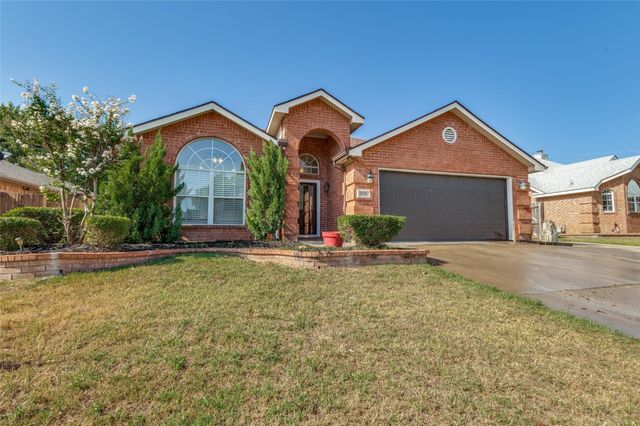 8732 Creede Trail, Fort Worth, TX 76118