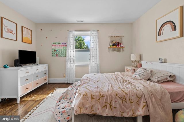 2409 CHESTERFIELD AVE, Baltimore, MD 21213