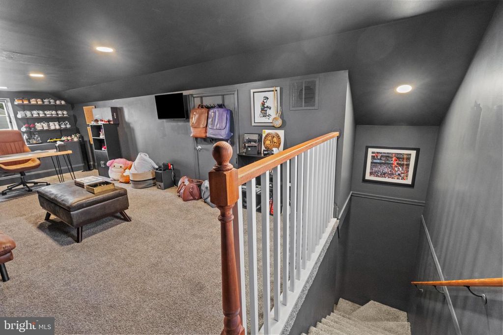 Image 25 of property listing at 2409 CHESTERFIELD AVE, Baltimore, MD 21213
