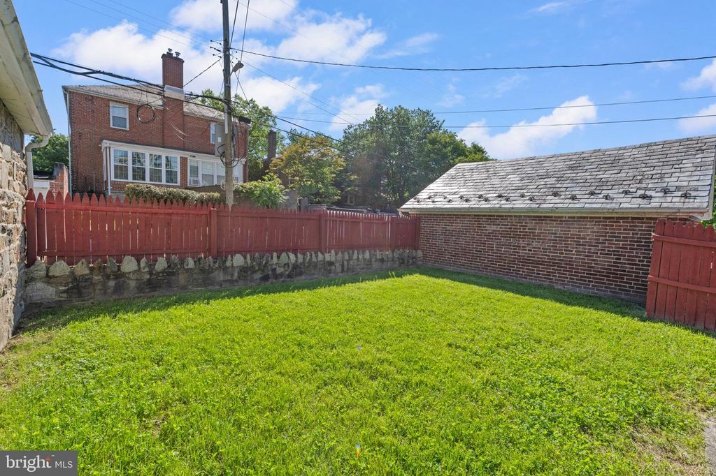 Image 36 of property listing at 2409 CHESTERFIELD AVE, Baltimore, MD 21213