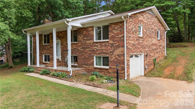 1959 Rock Springs Circle, Denver, NC 28037