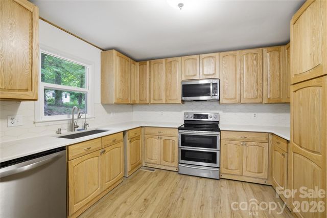 1959 Rock Springs Circle, Denver, NC 28037