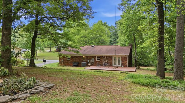 1959 Rock Springs Circle, Denver, NC 28037
