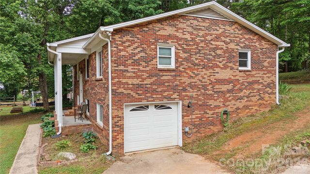1959 Rock Springs Circle, Denver, NC 28037