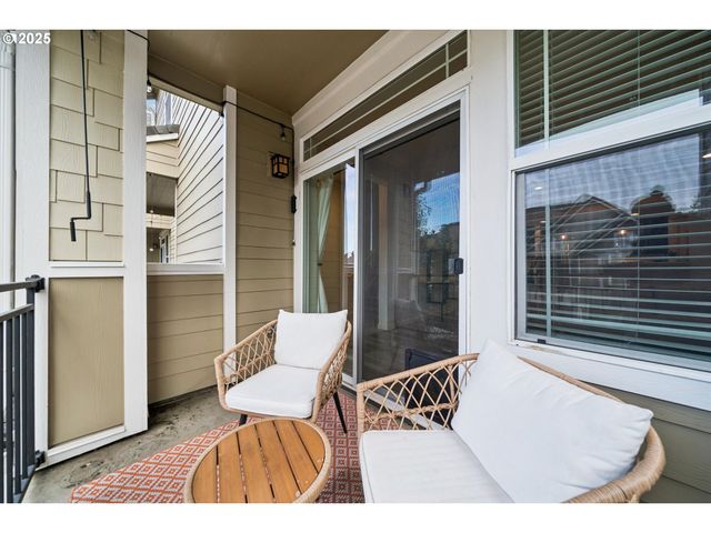 3850 SUMMERLINN Dr, West Linn, OR 97068