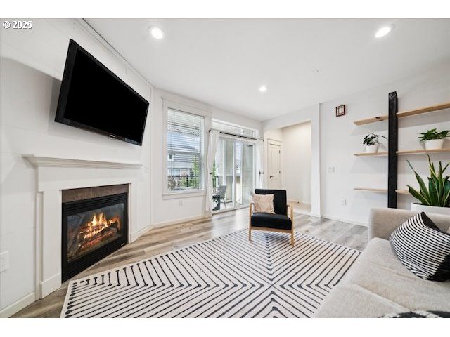 3850 SUMMERLINN Dr, West Linn, OR 97068