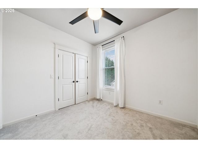 3850 SUMMERLINN Dr, West Linn, OR 97068