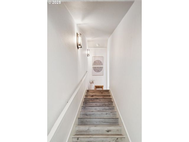 3850 SUMMERLINN Dr, West Linn, OR 97068