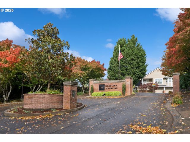 3850 SUMMERLINN Dr, West Linn, OR 97068