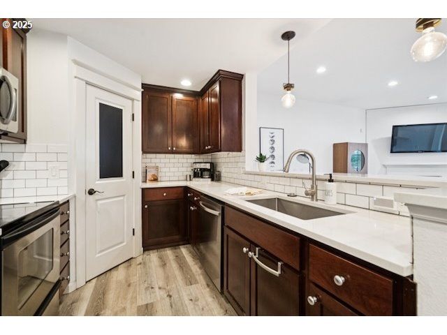 3850 SUMMERLINN Dr, West Linn, OR 97068