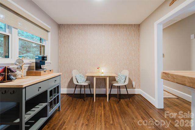 4920 Raymond Place, Charlotte, NC 28205
