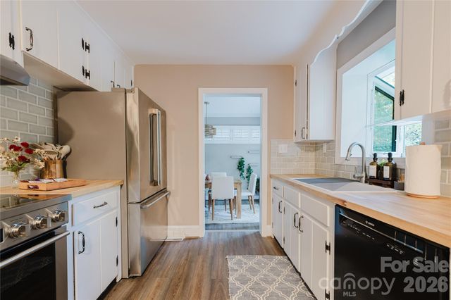 4920 Raymond Place, Charlotte, NC 28205