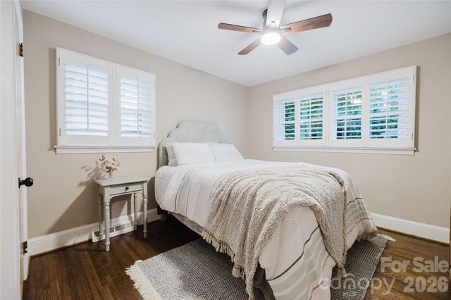 4920 Raymond Place, Charlotte, NC 28205