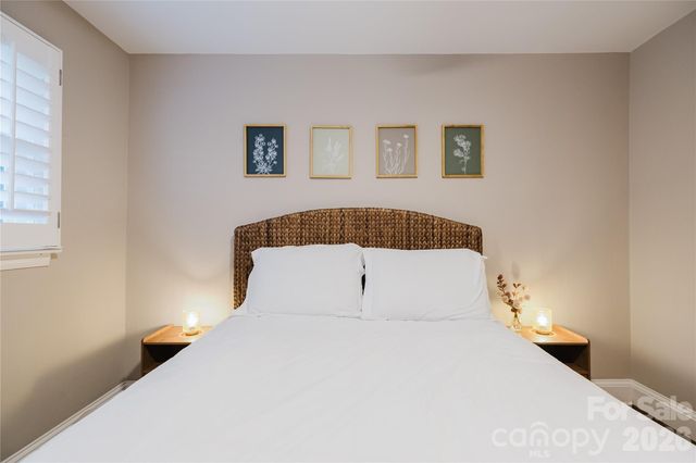 4920 Raymond Place, Charlotte, NC 28205