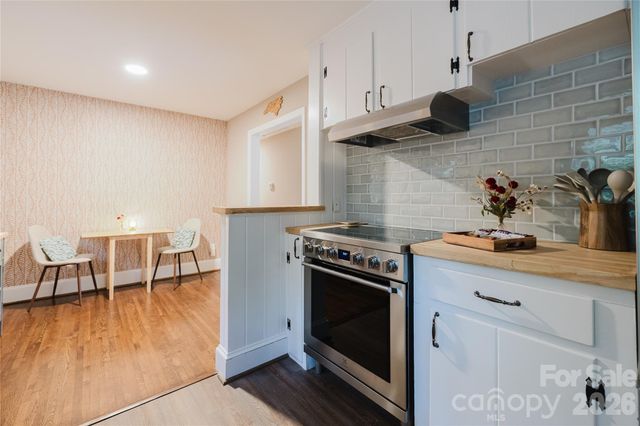 4920 Raymond Place, Charlotte, NC 28205