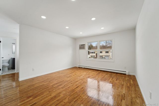 29 Green Avenue, Valley Cottage, NY 10989