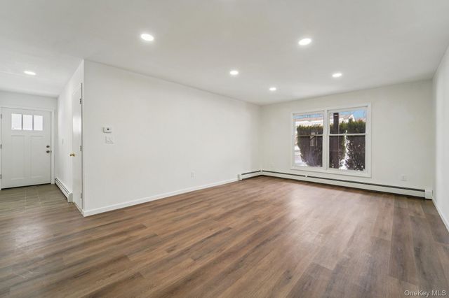 29 Green Avenue, Valley Cottage, NY 10989