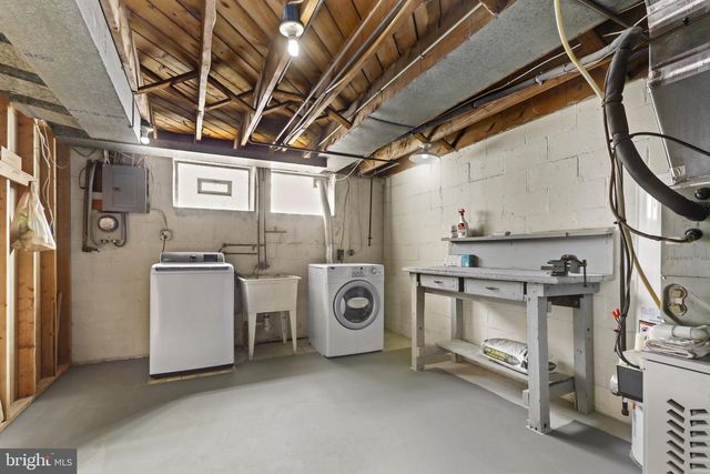 1509 UPSHIRE RD, Baltimore, MD 21218