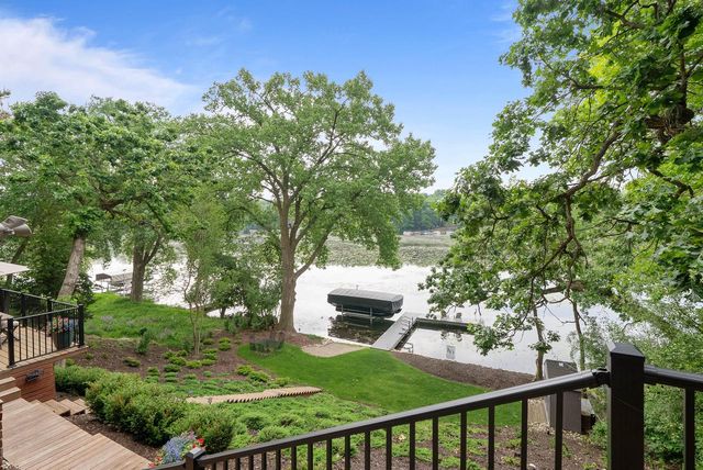 W5681 Ridge ROAD, Elkhorn, WI 53121