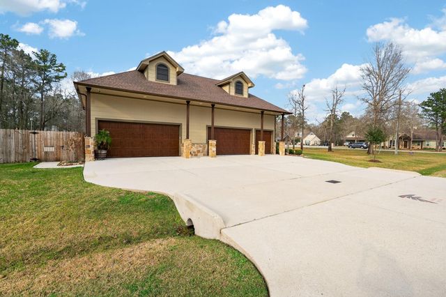 2101 Woodlink Court, Huffman, TX 77336
