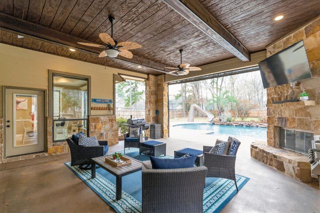 2101 Woodlink Court, Huffman, TX 77336