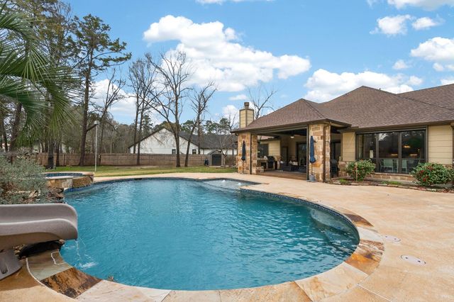 2101 Woodlink Court, Huffman, TX 77336