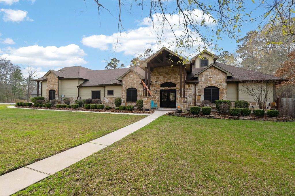 2101 Woodlink Court, Huffman, TX 77336