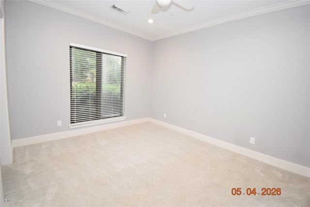 421 Creekside Drive, League City, TX 77573