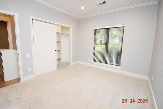 421 Creekside Drive, League City, TX 77573