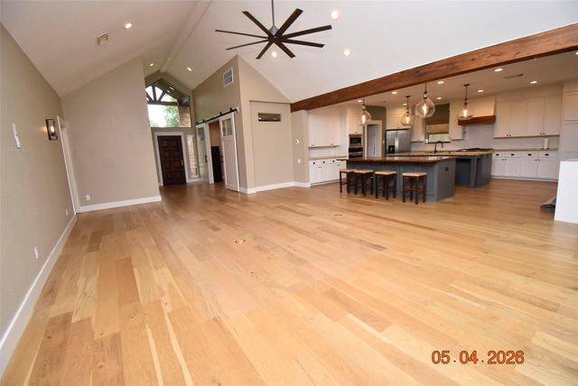 421 Creekside Drive, League City, TX 77573
