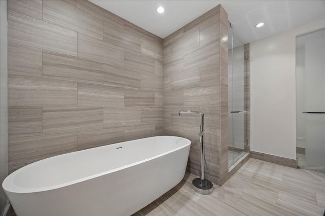 3433 Westheimer Road 804, Houston, TX 77027