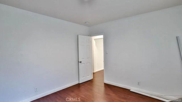 1877 S Cloverdale, Los Angeles, CA 90019