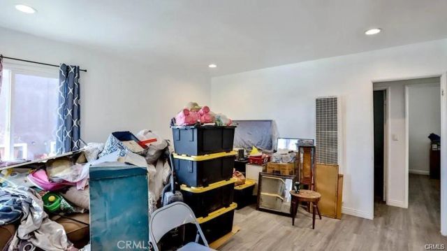 1877 S Cloverdale, Los Angeles, CA 90019