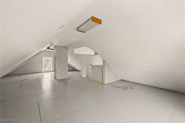 1474 Winchester Avenue, Lakewood, OH 44107