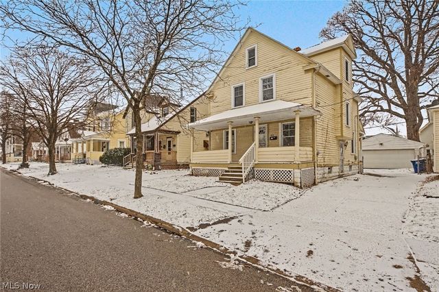 1474 Winchester Avenue, Lakewood, OH 44107