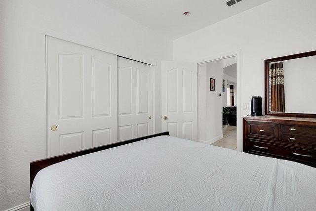 8401 Carriage Oaks Way, Antelope, CA 95843