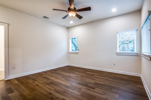 6800 Menchaca RD 17, Austin, TX 78745