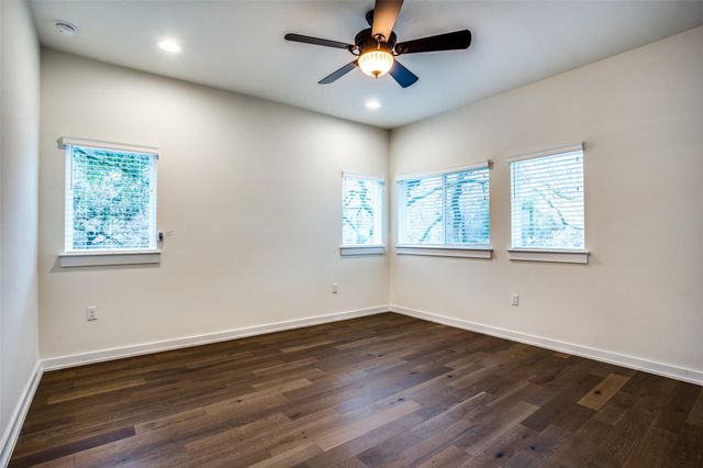 6800 Menchaca RD 17, Austin, TX 78745