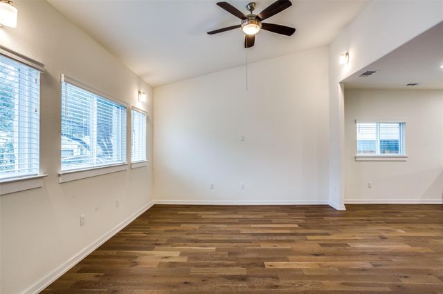 6800 Menchaca RD 17, Austin, TX 78745