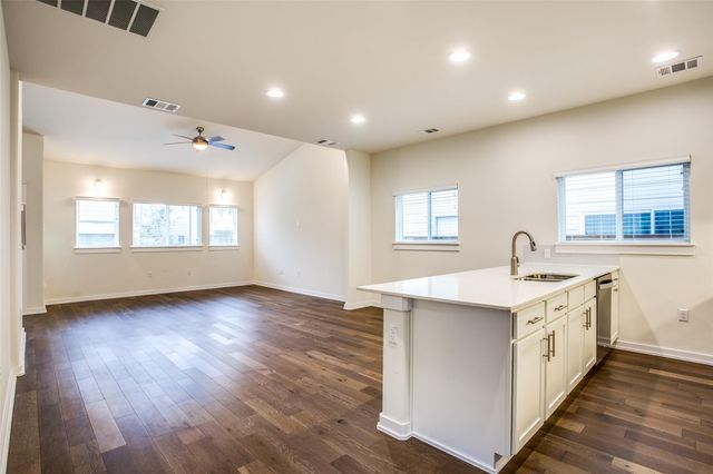 6800 Menchaca RD 17, Austin, TX 78745