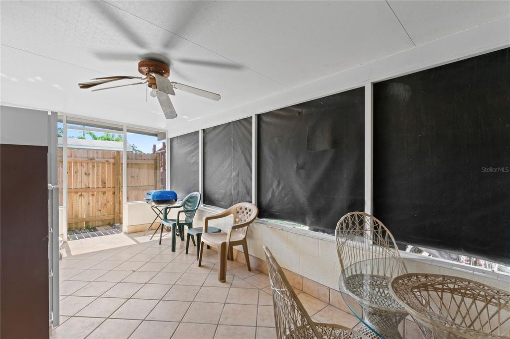 Image 16 of property listing at 3112 W DEWEY STREET, Tampa, FL 33607