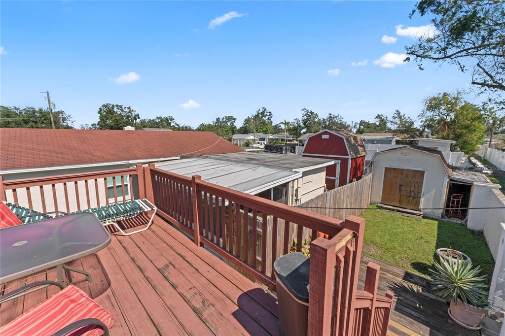 Image 30 of property listing at 3112 W DEWEY STREET, Tampa, FL 33607