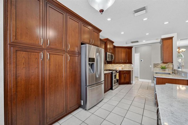 1726 LORIANA STREET, Brandon, FL 33511