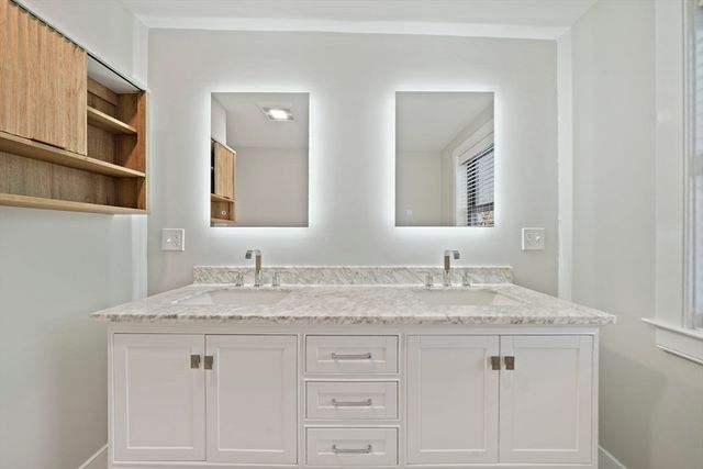 37 Bay State Road 37, Quincy, MA 02171