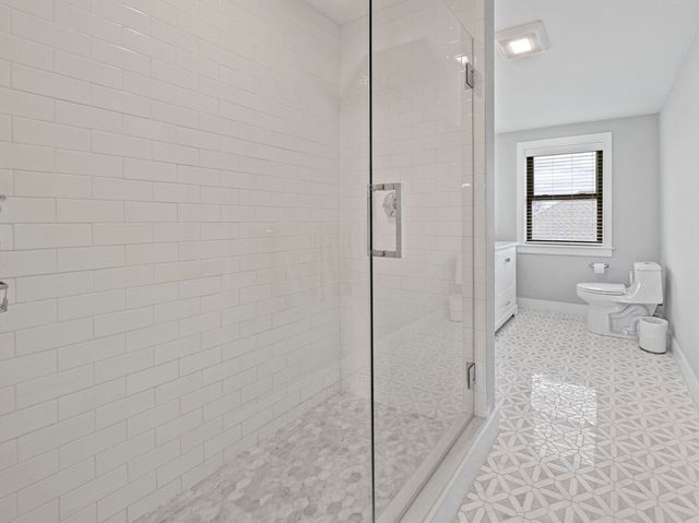 37 Bay State Road 37, Quincy, MA 02171